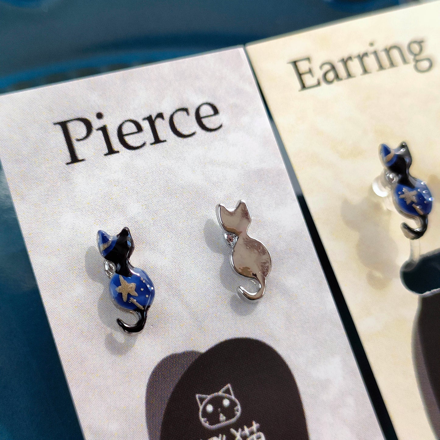 一番小さい猫　ピアス・イヤリング